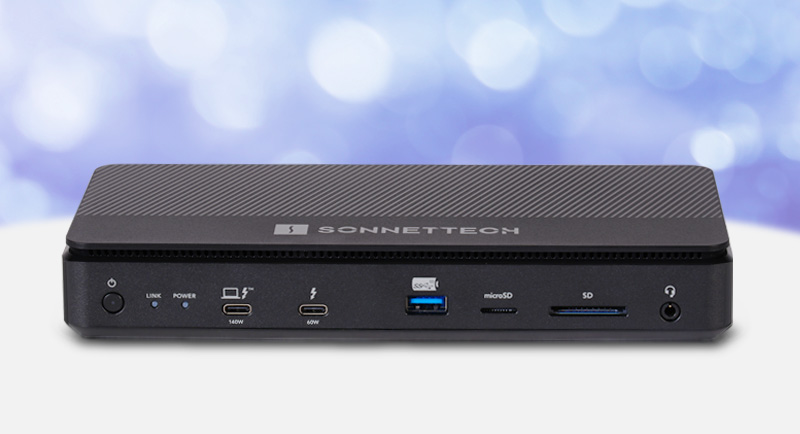 Echo 13 Thunderbolt 5 SSD Dock front view.